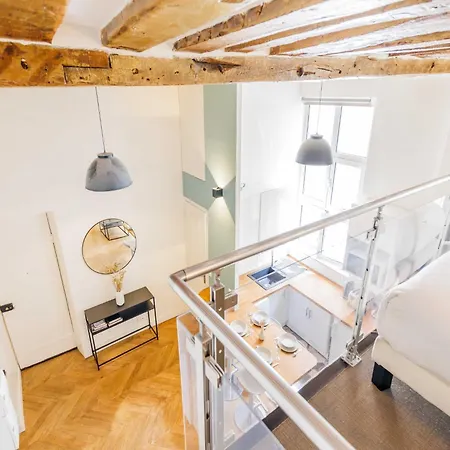 Quiet 1br 4p - Quartier Du Mail Apartman